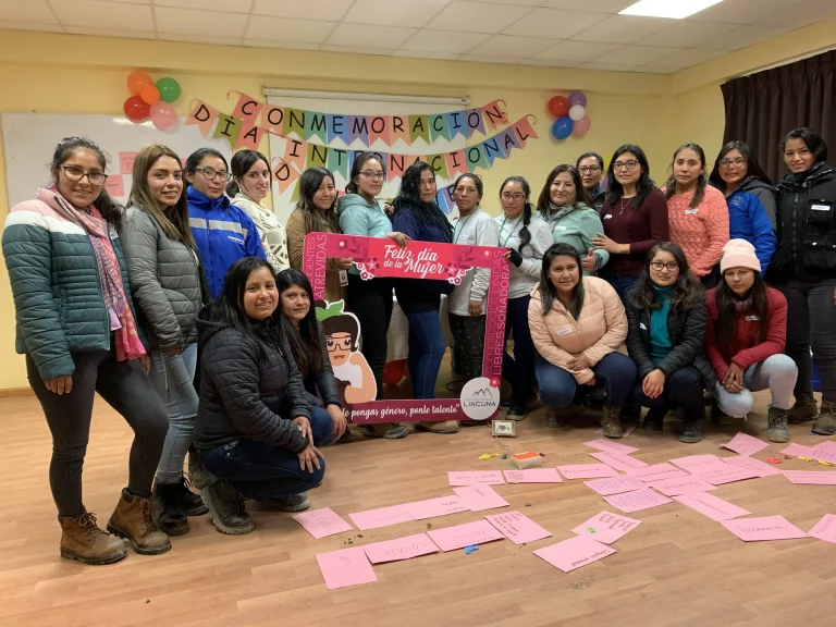 Conmemorando el Día de la Mujer, se realizó Taller de Empoderamiento Femenino